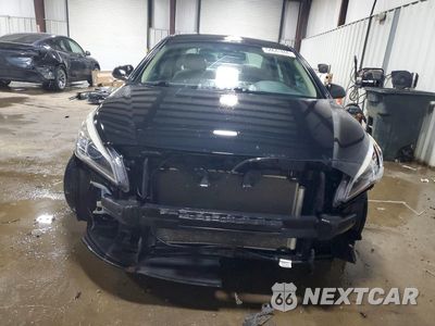 Piąte zdjęcie samochodu w środku: 2015 HYUNDAI SONATA SE VIN:5NPE24AFXFH223829 - miniatura
