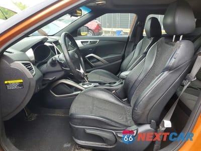 Zdjęcie 7 z 12 samochodu: 2016 HYUNDAI VELOSTER BASE VIN:KMHTC6AD5GU286287 - miniatura