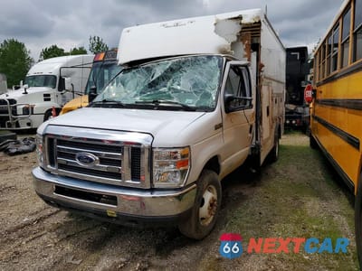 2019 FORD ECONOLINE E450 SUPER DUTY CUTAWAY VAN 1FDXE4FS7KDC39598 - główne zdjęcie licytacji z USA - miniatura