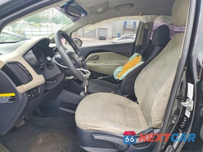 Zdjęcie 7 z 12 samochodu: 2013 KIA RIO LX VIN:KNADM5A37D6319200 - miniatura
