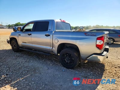Drugie zdjęcie samochodu z przodu: 2021 TOYOTA TUNDRA CREWMAX SR5 VIN:5TFEY5F10MX273299 - miniatura