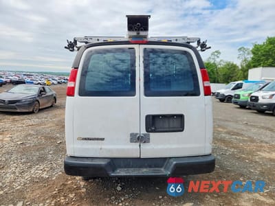 Zdjęcie 6 z 13 samochodu: 2019 CHEVROLET EXPRESS G2500 VIN:1GCWGAFG5K1307449 - miniatura