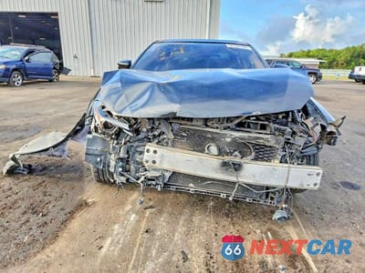 Piąte zdjęcie samochodu w środku: 2016 NISSAN MAXIMA PLATINUM VIN:1N4AA6AP9GC418099 - miniatura