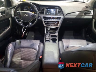 Zdjęcie 8 z 12 samochodu: 2017 HYUNDAI SONATA SPORT VIN:5NPE34AF6HH461211 - miniatura