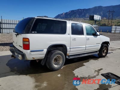 Trzecie zdjęcie samochodu z tyłu: 2001 GMC YUKON XL K2500 VIN:3GKGK26G51G177279 - miniatura