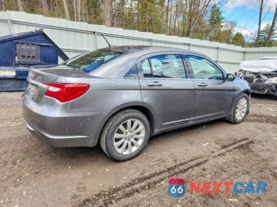 Trzecie zdjęcie samochodu z tyłu: 2012 CHRYSLER 200 TOURING VIN:1C3CCBBG1CN270831 - miniatura
