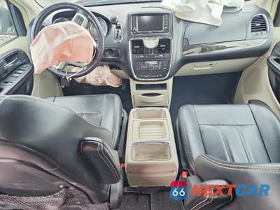 Zdjęcie 8 z 13 samochodu: 2015 CHRYSLER TOWN & COUNTRY TOURING VIN:2C4RC1BG6FR636905 - miniatura