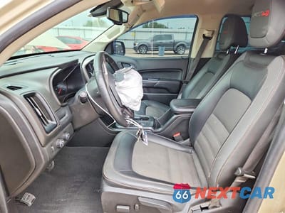 Zdjęcie 7 z 12 samochodu: 2021 GMC CANYON AT4 VIN:1GTG6FEN3M1206059 - miniatura