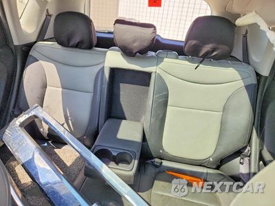Zdjęcie 10 z 13 samochodu: 2016 KIA SOUL + VIN:KNDJP3A56G7850793 - miniatura