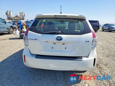 Zdjęcie 6 z 13 samochodu: 2015 TOYOTA PRIUS V TWO VIN:JTDZN3EU4FJ039117 - miniatura