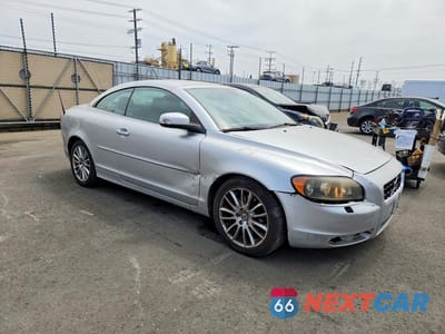 Czwarte zdjęcie samochodu z boku: 2009 VOLVO C70 T5 VIN:YV1MC67219J070319 - miniatura