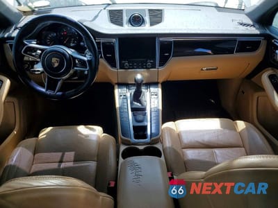 Zdjęcie 8 z 13 samochodu: 2017 PORSCHE MACAN VIN:WP1AA2A59HLB05927 - miniatura