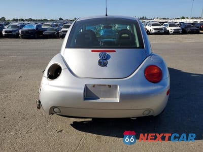 Zdjęcie 6 z 12 samochodu: 2000 VOLKSWAGEN NEW BEETLE GLS VIN:3VWCA21C7YM484446 - miniatura