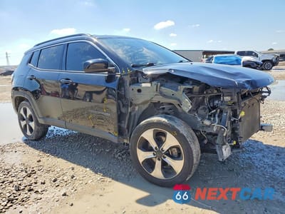 Czwarte zdjęcie samochodu z boku: 2018 JEEP COMPASS VIN:3C4NJCBB7JT137427 - miniatura