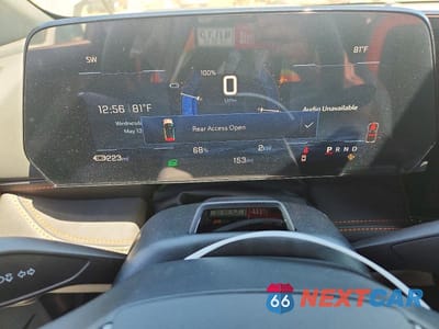 Zdjęcie 9 z 14 samochodu: 2025 CHEVROLET BLAZER SS VIN:3GNKDERL9SS246636 - miniatura