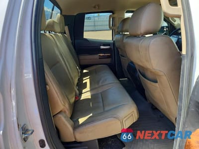 Zdjęcie 10 z 12 samochodu: 2012 TOYOTA TUNDRA DOUBLE CAB LIMITED VIN:5TFBY5F1XCX253613 - miniatura