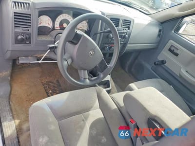 Zdjęcie 8 z 12 samochodu: 2006 DODGE DAKOTA ST VIN:1D7HE22K36S626496 - miniatura