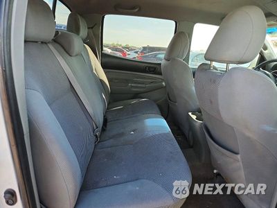 Zdjęcie 10 z 12 samochodu: 2009 TOYOTA TACOMA DOUBLE CAB VIN:3TMLU42N29M029463 - miniatura