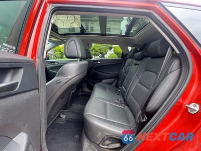 Zdjęcie 6 z 10 samochodu: 2016 HYUNDAI TUCSON LIMITED VIN:KM8J3CA26GU094705 - miniatura