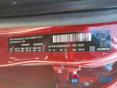 Zdjęcie 12 z 12 samochodu: 2017 ALFA ROMEO GIULIA Q4 VIN:ZARFAEDN0H7534571 - miniatura