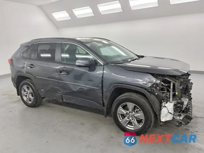 Czwarte zdjęcie samochodu z boku: 2024 TOYOTA RAV4 HYBRID XLE VIN:2T3RWRFV4RW242988 - miniatura