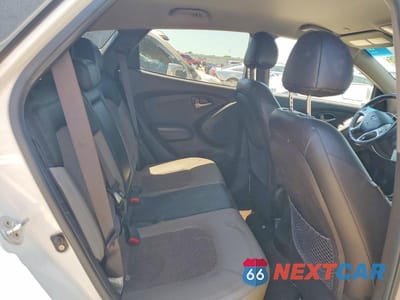 Zdjęcie 11 z 13 samochodu: 2011 HYUNDAI TUCSON GLS VIN:KM8JU3AC3BU314543 - miniatura