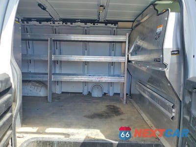 Zdjęcie 11 z 13 samochodu: 2018 GMC SAVANA G2500 VIN:1GTW7AFP1J1334324 - miniatura