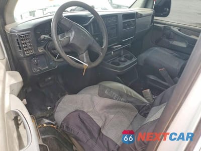 Zdjęcie 8 z 13 samochodu: 2006 CHEVROLET EXPRESS 2500 DELIVERY VAN VIN:1GCGG25V961196789 - miniatura