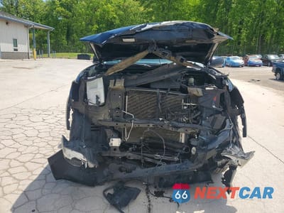 Piąte zdjęcie samochodu w środku: 2017 TOYOTA TACOMA SR5 V6 VIN:5TFDZ5BN5HX016789 - miniatura
