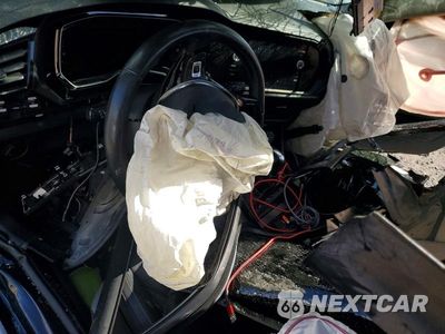 Zdjęcie 8 z 12 samochodu: 2019 VOLKSWAGEN JETTA SEL PREMIUM VIN:3VWG57BU6KM026737 - miniatura