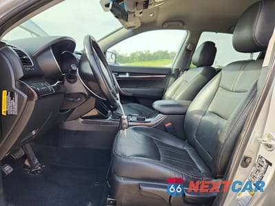 Zdjęcie 7 z 14 samochodu: 2015 KIA SORENTO LX VIN:5XYKTCA62FG634529 - miniatura