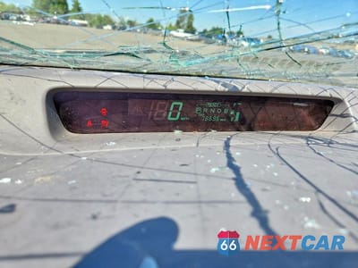 Zdjęcie 9 z 12 samochodu: 2002 TOYOTA PRIUS BASE VIN:JT2BK18U020047329 - miniatura