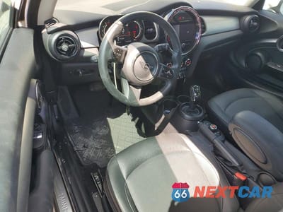 Zdjęcie 8 z 12 samochodu: 2022 MINI COOPER VIN:WMW33DH01N2R94778 - miniatura