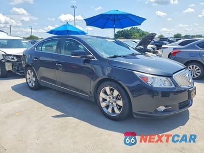 Czwarte zdjęcie samochodu z boku: 2012 BUICK LACROSSE PREMIUM VIN:1G4GH5E39CF377186 - miniatura