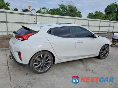 Trzecie zdjęcie samochodu z tyłu: 2020 HYUNDAI VELOSTER 2.0L PREMIUM VIN:KMHTG6AF4LU024843 - miniatura