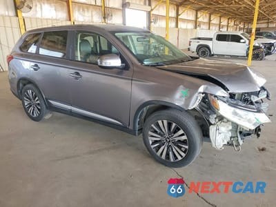 Czwarte zdjęcie samochodu z boku: 2019 MITSUBISHI OUTLANDER SE VIN:JA4AD3A36KZ042605 - miniatura