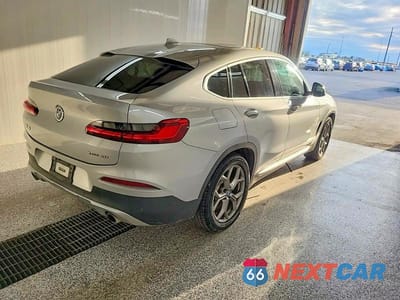 Czwarte zdjęcie samochodu z boku: 2021 BMW X4 XDRIVE30I VIN:5UX2V1C06M9E06590 - miniatura