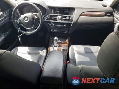 Zdjęcie 8 z 13 samochodu: 2017 BMW X3 SDRIVE28I VIN:5UXWZ7C33H0X40067 - miniatura