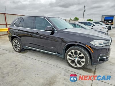 Czwarte zdjęcie samochodu z boku: 2015 BMW X5 XDRIVE35I VIN:5UXKR0C55F0P16079 - miniatura
