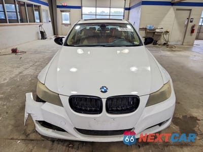 Piąte zdjęcie samochodu w środku: 2011 BMW 328 I VIN:WBAPH7C56BE460709 - miniatura