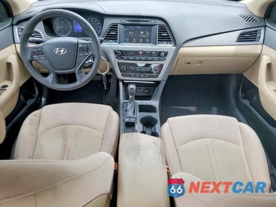 Zdjęcie 8 z 12 samochodu: 2016 HYUNDAI SONATA SE VIN:5NPE24AF3GH318007 - miniatura