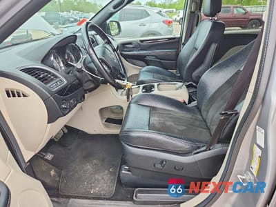 Zdjęcie 7 z 14 samochodu: 2019 DODGE GRAND CARAVAN SXT VIN:2C4RDGCG9KR773250 - miniatura