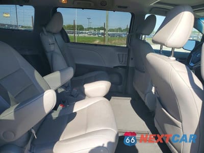 Zdjęcie 11 z 13 samochodu: 2015 TOYOTA SIENNA XLE 8-PASSENGER VIN:5TDYK3DC0FS561534 - miniatura