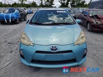 Piąte zdjęcie samochodu w środku: 2013 TOYOTA PRIUS C ONE VIN:JTDKDTB30D1054324 - miniatura