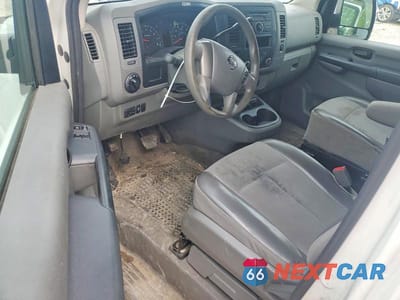 Zdjęcie 9 z 14 samochodu: 2014 NISSAN NV 2500 VIN:1N6BF0LX5EN100280 - miniatura