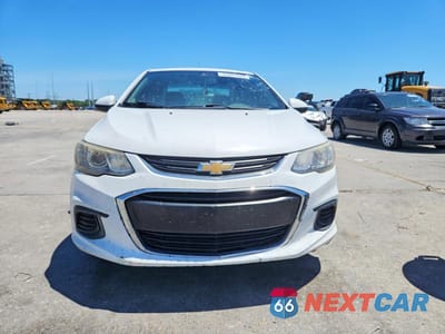 Piąte zdjęcie samochodu w środku: 2018 CHEVROLET SONIC LS VIN:1G1JB5SH8J4107962 - miniatura