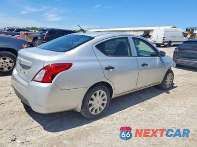 Trzecie zdjęcie samochodu z tyłu: 2016 NISSAN VERSA 1.6 S VIN:3N1CN7AP8GL915553 - miniatura