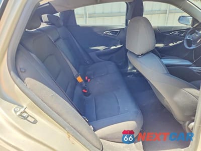 Zdjęcie 10 z 12 samochodu: 2016 CHEVROLET MALIBU LT VIN:1G1ZE5ST8GF183404 - miniatura