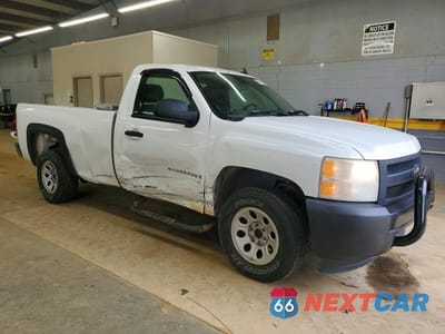 Czwarte zdjęcie samochodu z boku: 2007 CHEVROLET SILVERADO LS VIN:1GCEC14C97Z555073 - miniatura