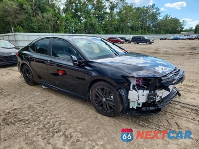 Czwarte zdjęcie samochodu z boku: 2025 TOYOTA CAMRY SE VIN:4T1DAACK2SU551569 - miniatura
